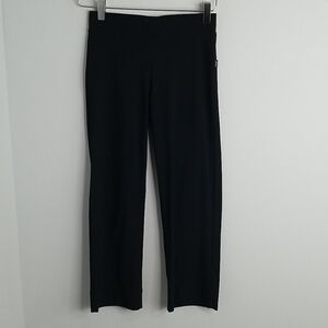 CASALL black lightweight stretch capris Medium